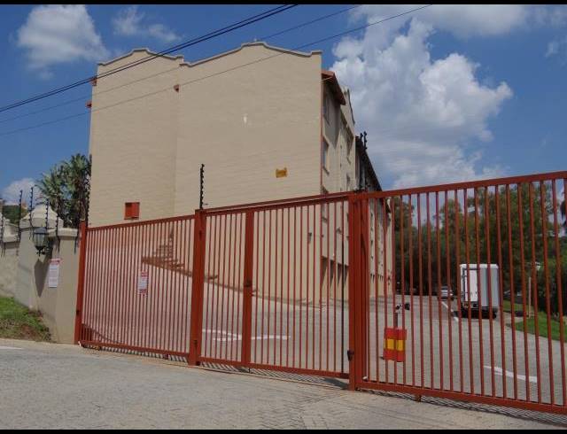 2 BEDROOM PROPERTY TO RENT IN HELDERKRUIN